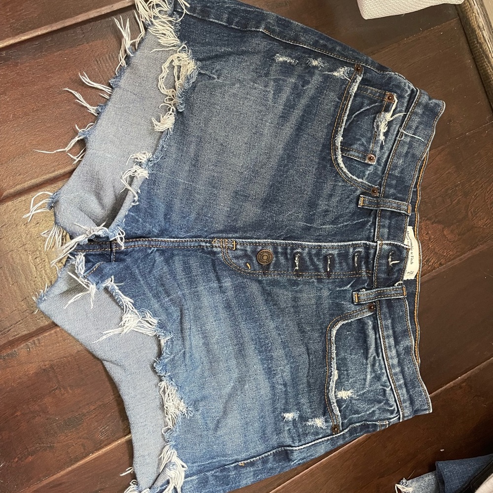 Abercrombie and Fitch high-rise mom shorts